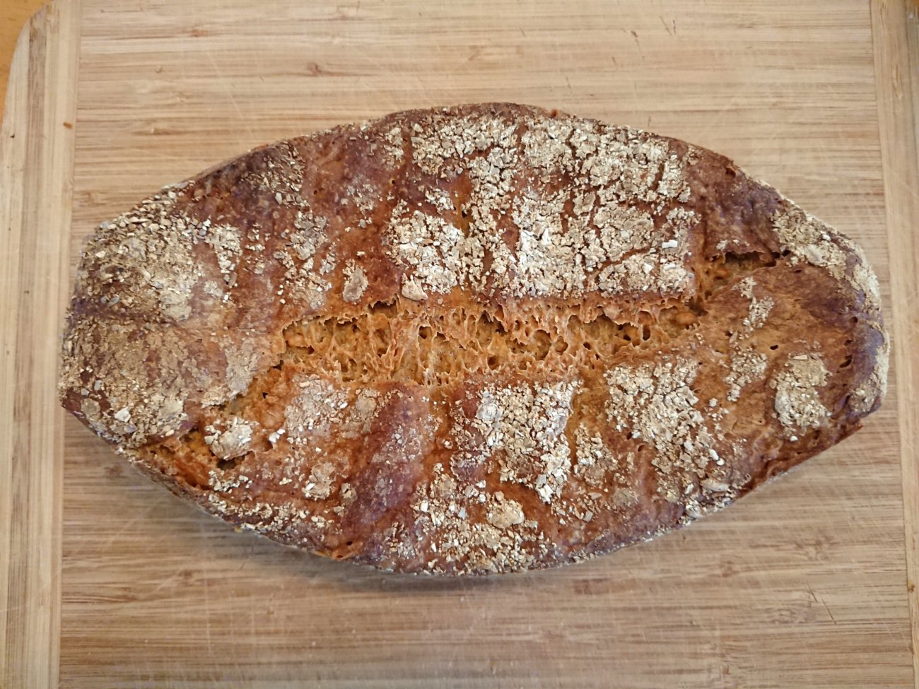 Dinkel-Weizenruch-Brot mit Brotklee